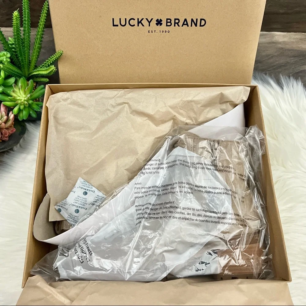 ❌SOLD❌NIB Lucky Brand Diedrah Lug Sole Oiled Suede Lace Up Combat Boot Dune - Picture 10 of 12